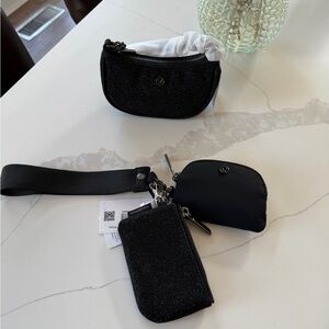 Lululemon black Bag & wristlet